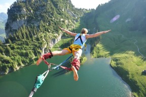 上海海港备战亚冠关键战：7大主力缺席如何应对，上海海港亚冠资格赛直播
